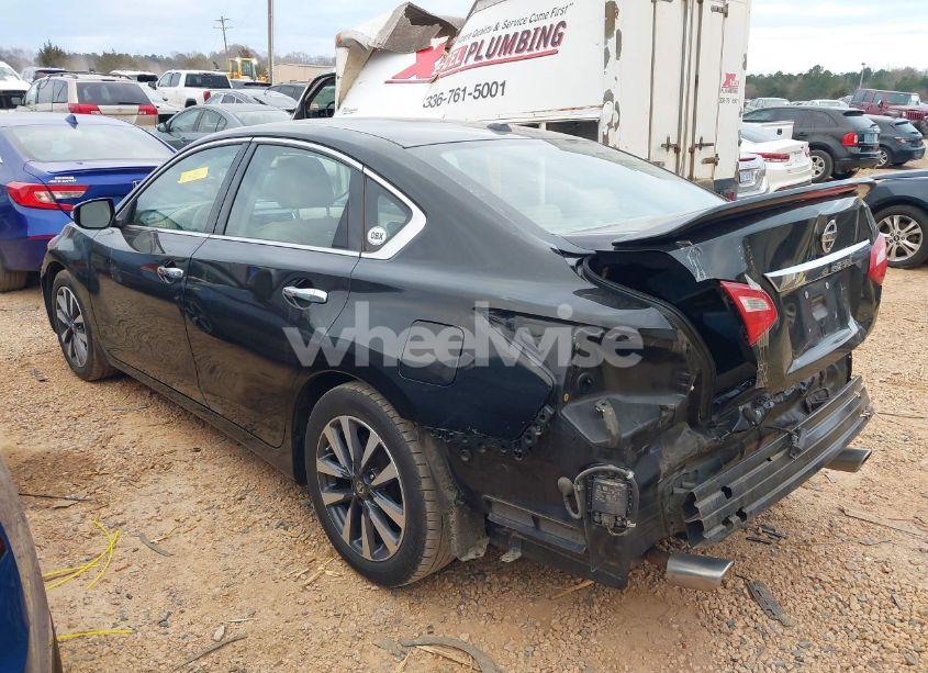 Photo 3 of 2017 Nissan Altima 2.5 SL (VIN 1N4AL3AP3HC196363)