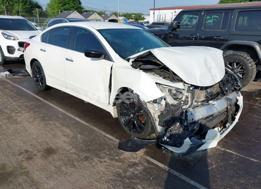 2017 Nissan Altima 2.5 SR (VIN 1N4AL3AP3HC202002) main photo