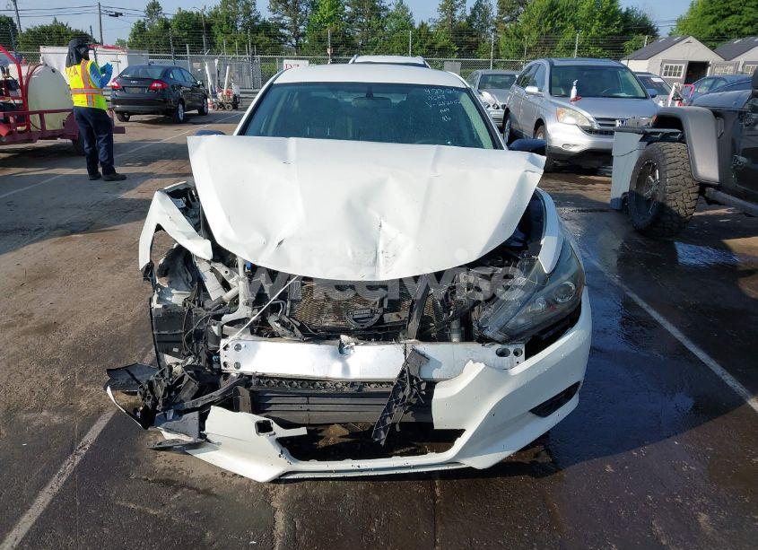 Photo 12 of 2017 Nissan Altima 2.5 SR (VIN 1N4AL3AP3HC202002)