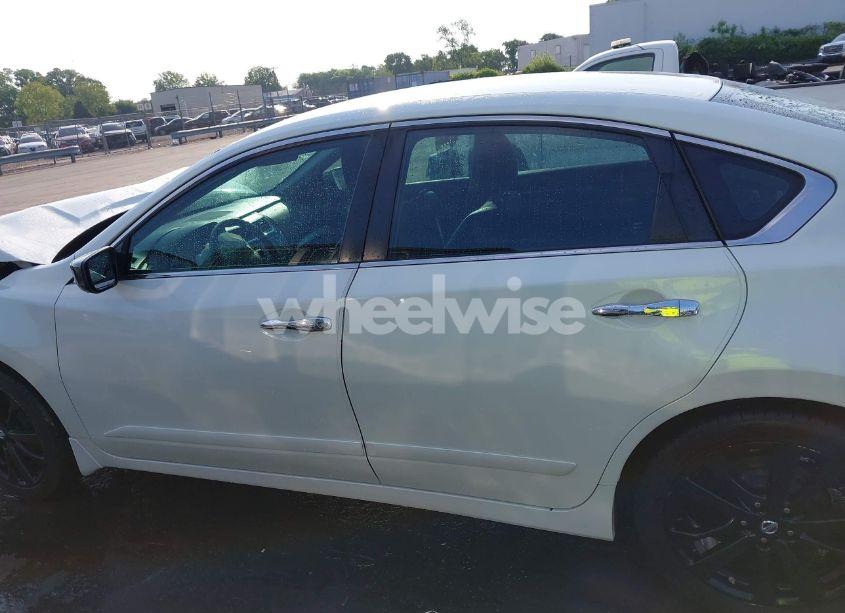 Photo 14 of 2017 Nissan Altima 2.5 SR (VIN 1N4AL3AP3HC202002)