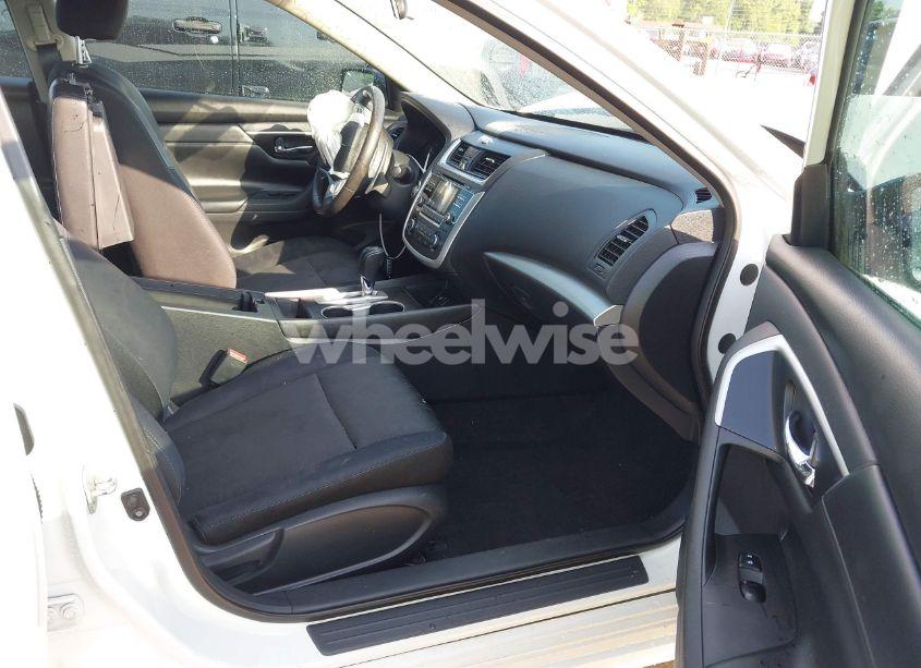 Photo 5 of 2017 Nissan Altima 2.5 SR (VIN 1N4AL3AP3HC202002)