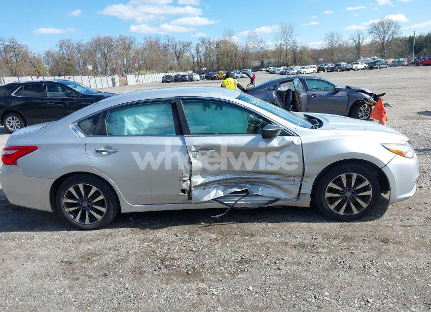 Photo 13 of 2017 Nissan Altima 2.5 SV (VIN 1N4AL3AP3HC204722)