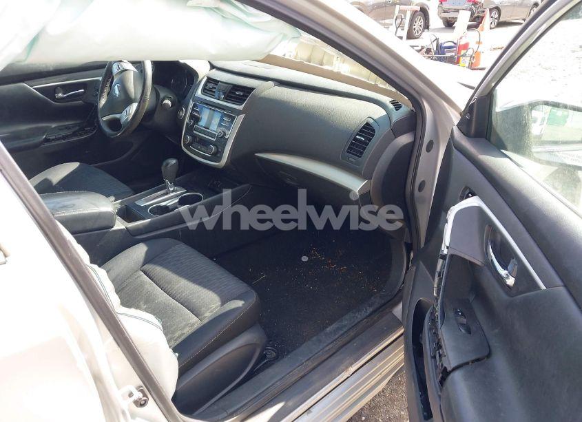 Photo 5 of 2017 Nissan Altima 2.5 SV (VIN 1N4AL3AP3HC204722)