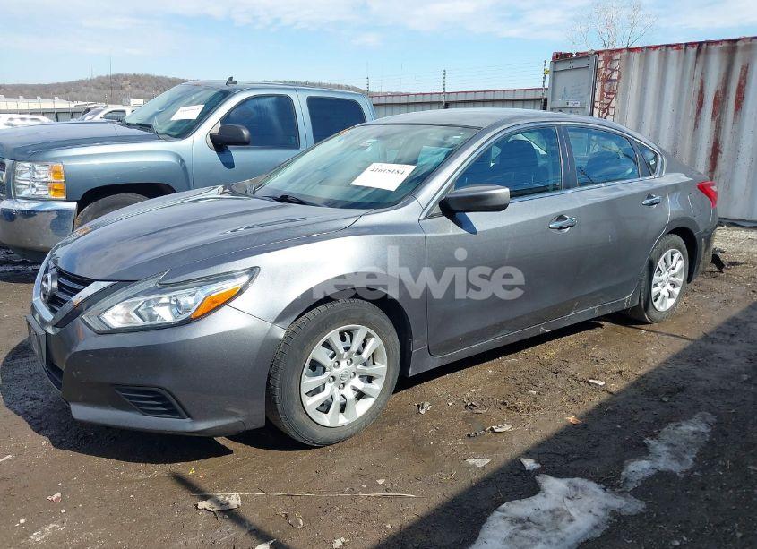 Photo 2 of 2017 Nissan Altima 2.5 S (VIN 1N4AL3AP3HC207720)