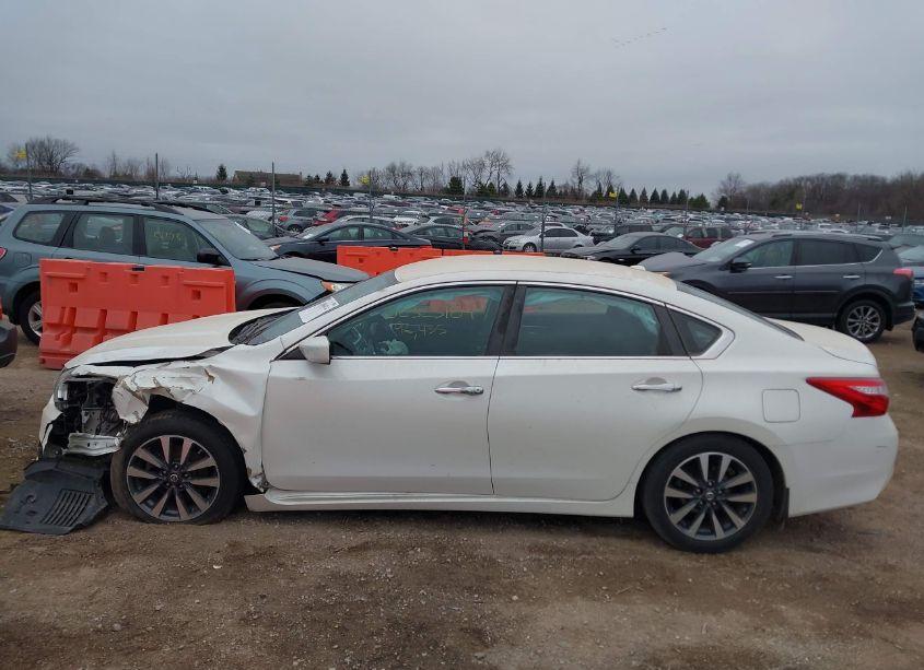 Photo 14 of 2017 Nissan Altima 2.5 SV (VIN 1N4AL3AP3HC214831)