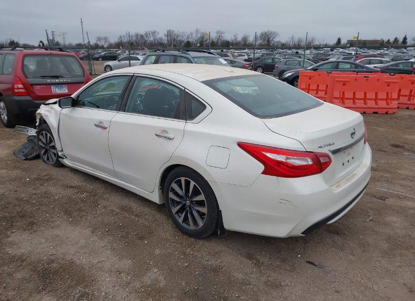 Photo 3 of 2017 Nissan Altima 2.5 SV (VIN 1N4AL3AP3HC214831)