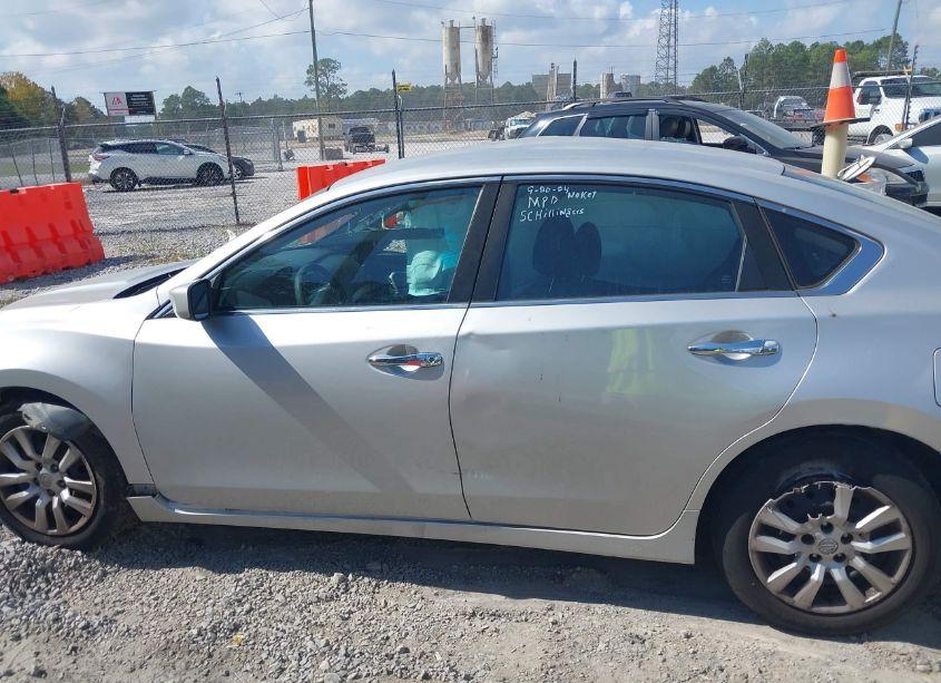 Photo 15 of 2017 Nissan Altima 2.5 S (VIN 1N4AL3AP3HC229457)