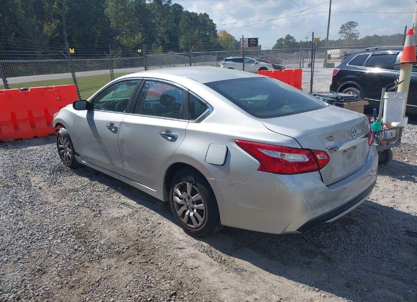 Photo 3 of 2017 Nissan Altima 2.5 S (VIN 1N4AL3AP3HC229457)