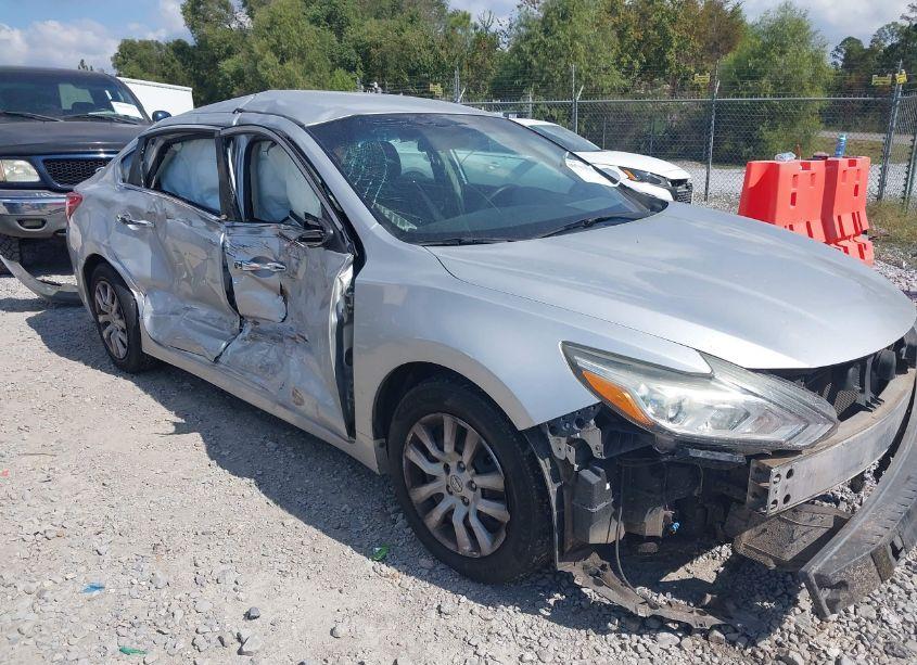 Photo 6 of 2017 Nissan Altima 2.5 S (VIN 1N4AL3AP3HC229457)