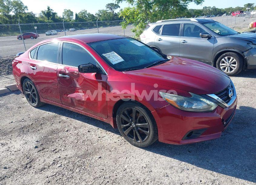 2017 Nissan Altima 2.5 SR (VIN 1N4AL3AP3HC233329) main photo