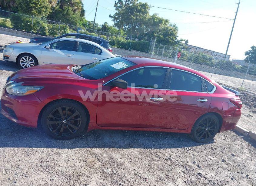 Photo 14 of 2017 Nissan Altima 2.5 SR (VIN 1N4AL3AP3HC233329)