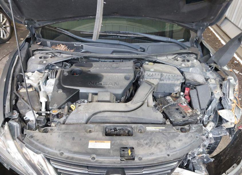 Photo 10 of 2017 Nissan Altima 2.5 SR (VIN 1N4AL3AP3HC236926)