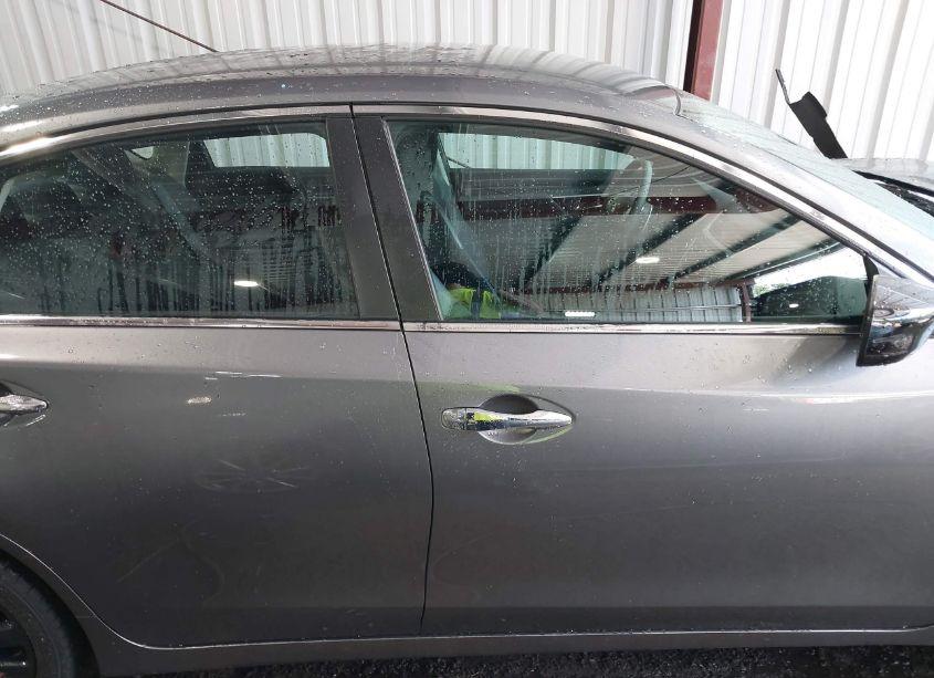 Photo 13 of 2017 Nissan Altima 2.5 SR (VIN 1N4AL3AP3HC236926)