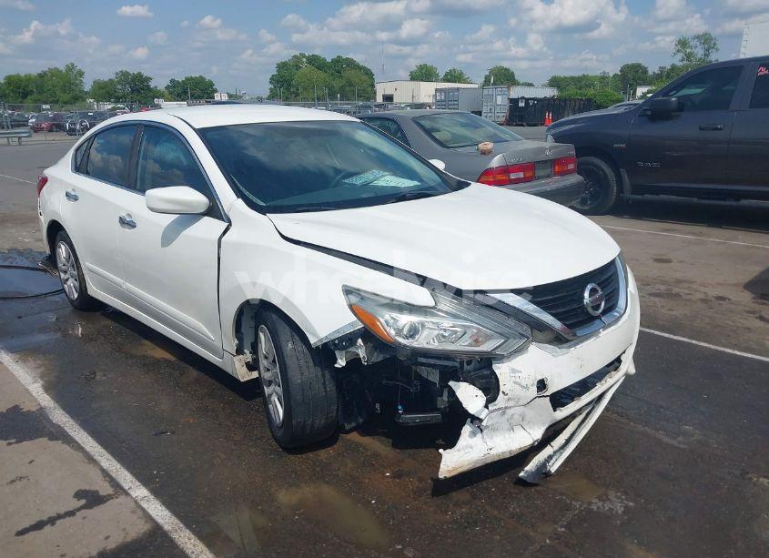 Photo 6 of 2017 Nissan Altima 2.5 S (VIN 1N4AL3AP3HC237252)