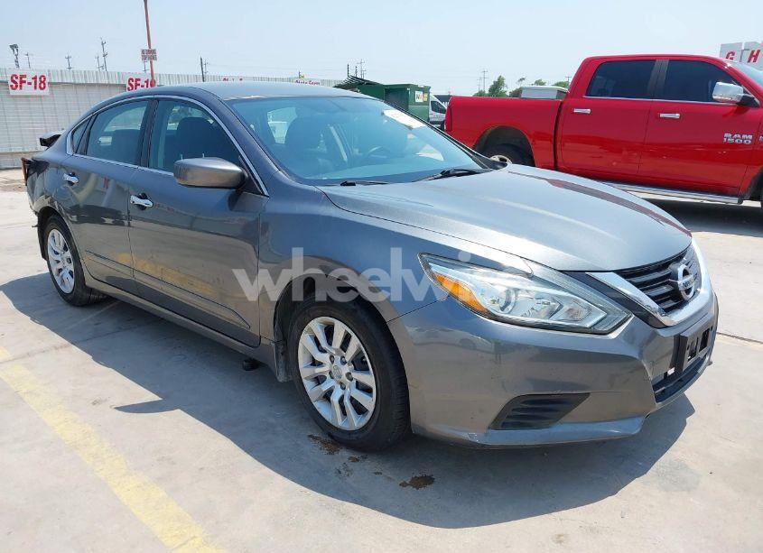 2017 Nissan Altima 2.5 S (VIN 1N4AL3AP3HC238580) main photo