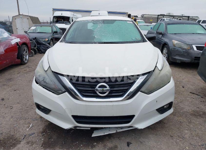Photo 12 of 2017 Nissan Altima 2.5 SR (VIN 1N4AL3AP3HC245688)