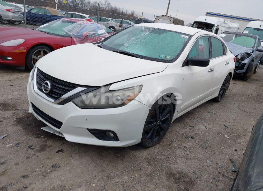 Photo 2 of 2017 Nissan Altima 2.5 SR (VIN 1N4AL3AP3HC245688)