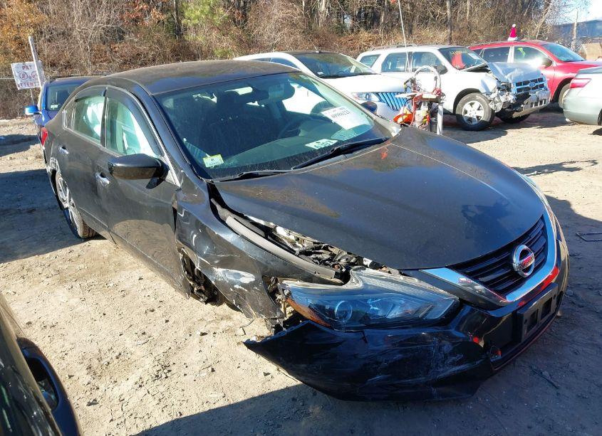 2017 Nissan Altima 2.5 SR (VIN 1N4AL3AP3HC256805) main photo