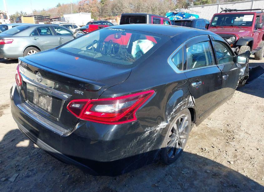 Photo 4 of 2017 Nissan Altima 2.5 SR (VIN 1N4AL3AP3HC256805)