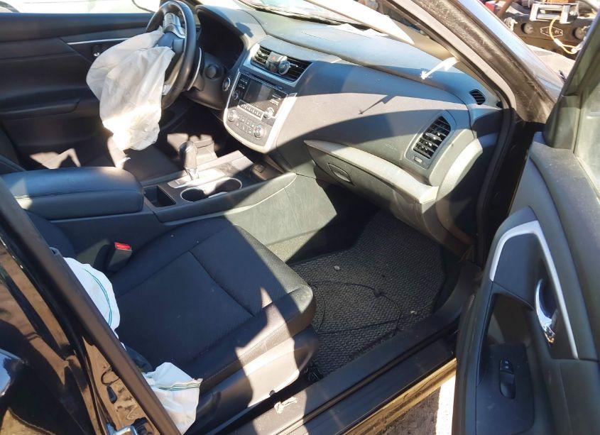 Photo 5 of 2017 Nissan Altima 2.5 SR (VIN 1N4AL3AP3HC256805)