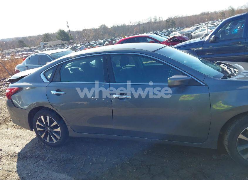 Photo 14 of 2017 Nissan Altima 2.5 SV (VIN 1N4AL3AP3HC256920)