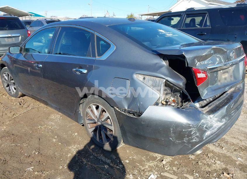 Photo 3 of 2017 Nissan Altima 2.5 SV (VIN 1N4AL3AP3HC256920)