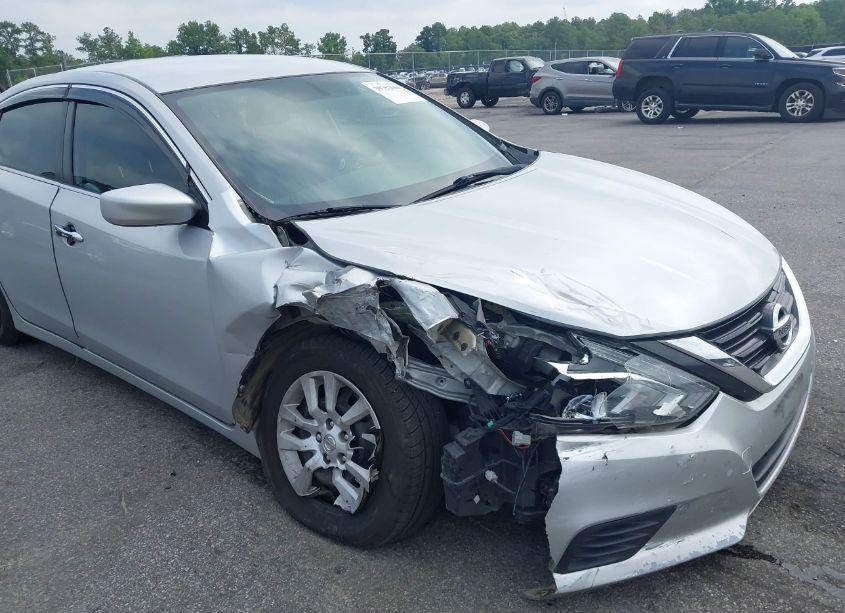 Photo 6 of 2017 Nissan Altima 2.5 S (VIN 1N4AL3AP3HC257355)