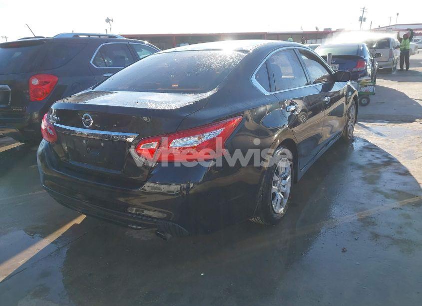 Photo 4 of 2017 Nissan Altima 2.5 S (VIN 1N4AL3AP3HC257601)