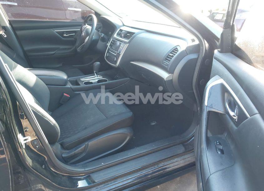 Photo 5 of 2017 Nissan Altima 2.5 S (VIN 1N4AL3AP3HC257601)