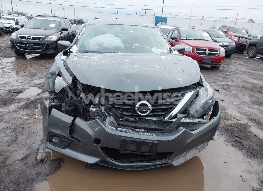 Photo 12 of 2017 Nissan Altima 2.5 SR (VIN 1N4AL3AP3HC279422)