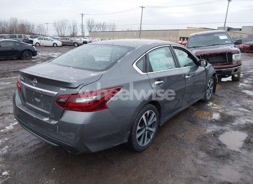 Photo 4 of 2017 Nissan Altima 2.5 SR (VIN 1N4AL3AP3HC279422)