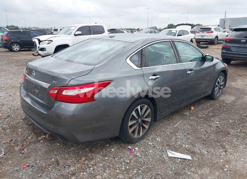 Photo 4 of 2017 Nissan Altima 2.5 SV (VIN 1N4AL3AP3HC282420)