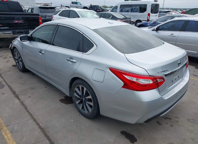 Photo 3 of 2017 Nissan Altima 2.5 SV (VIN 1N4AL3AP3HC285768)