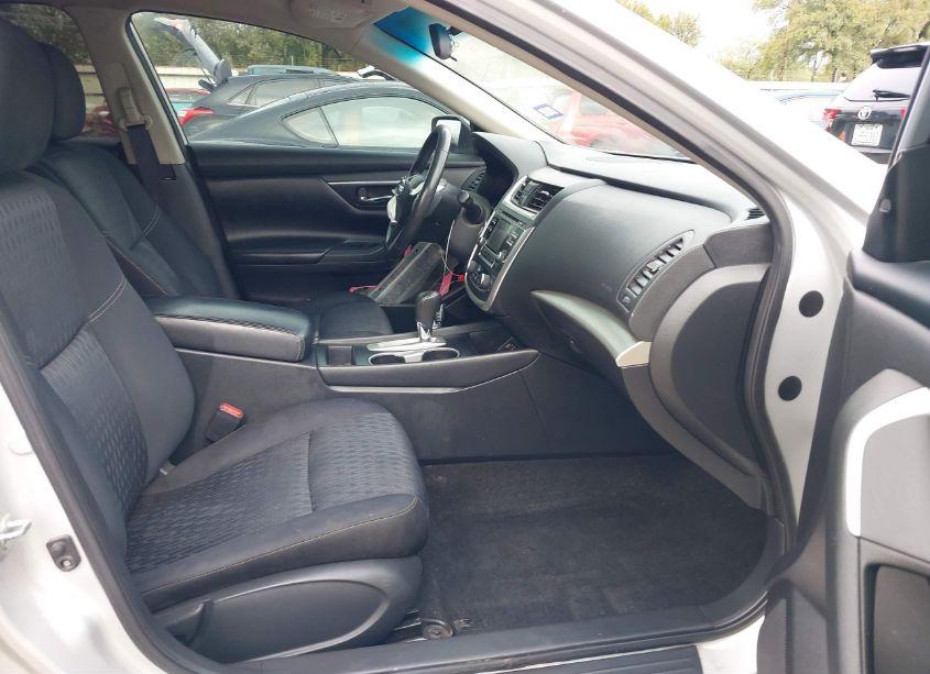 Photo 5 of 2017 Nissan Altima 2.5 SV (VIN 1N4AL3AP3HC285768)