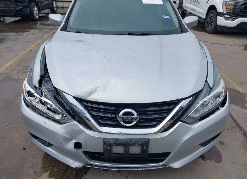 Photo 6 of 2017 Nissan Altima 2.5 SV (VIN 1N4AL3AP3HC285768)