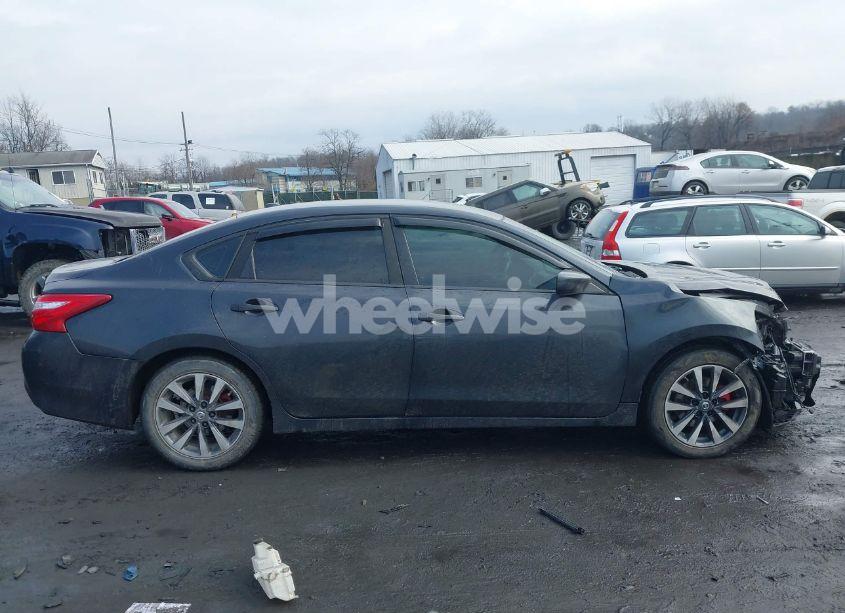 Photo 13 of 2017 Nissan Altima 2.5 SV (VIN 1N4AL3AP3HC285995)