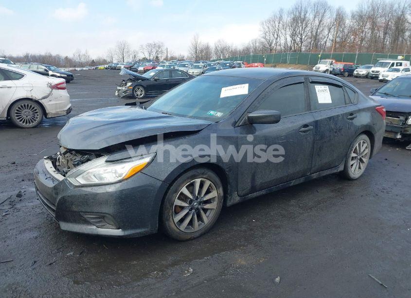 Photo 2 of 2017 Nissan Altima 2.5 SV (VIN 1N4AL3AP3HC285995)
