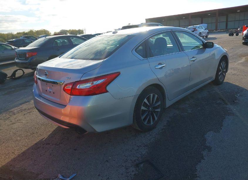 Photo 4 of 2017 Nissan Altima 2.5 SV (VIN 1N4AL3AP3HC291909)