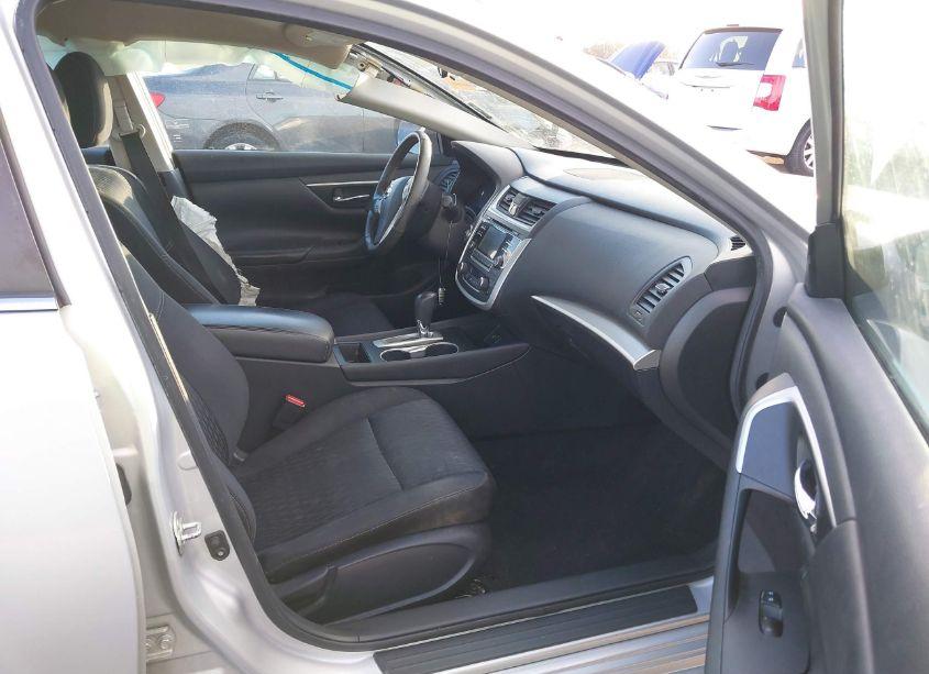 Photo 5 of 2017 Nissan Altima 2.5 SV (VIN 1N4AL3AP3HC291909)