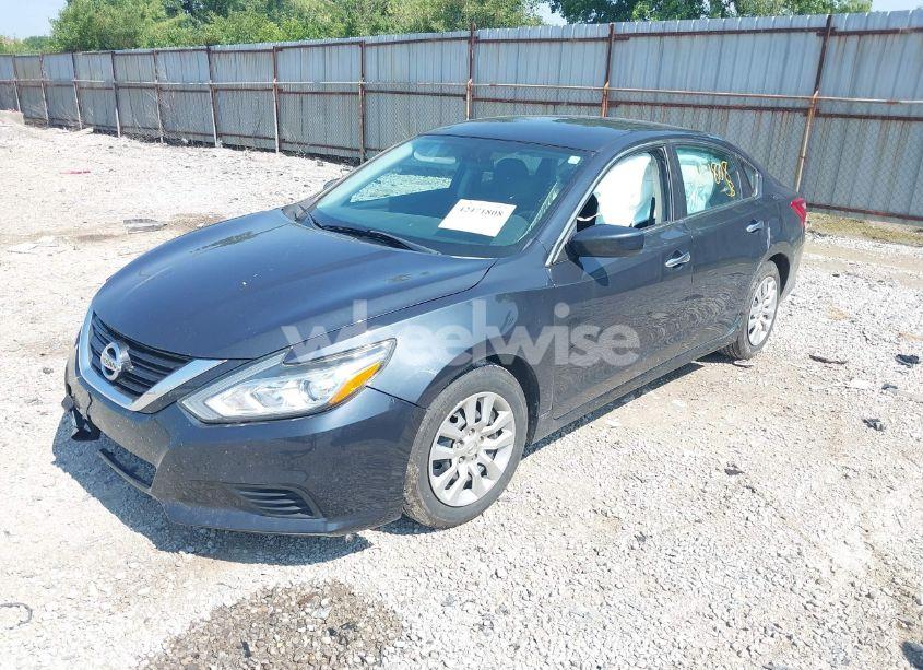 Photo 2 of 2017 Nissan Altima 2.5 S (VIN 1N4AL3AP3HC472962)