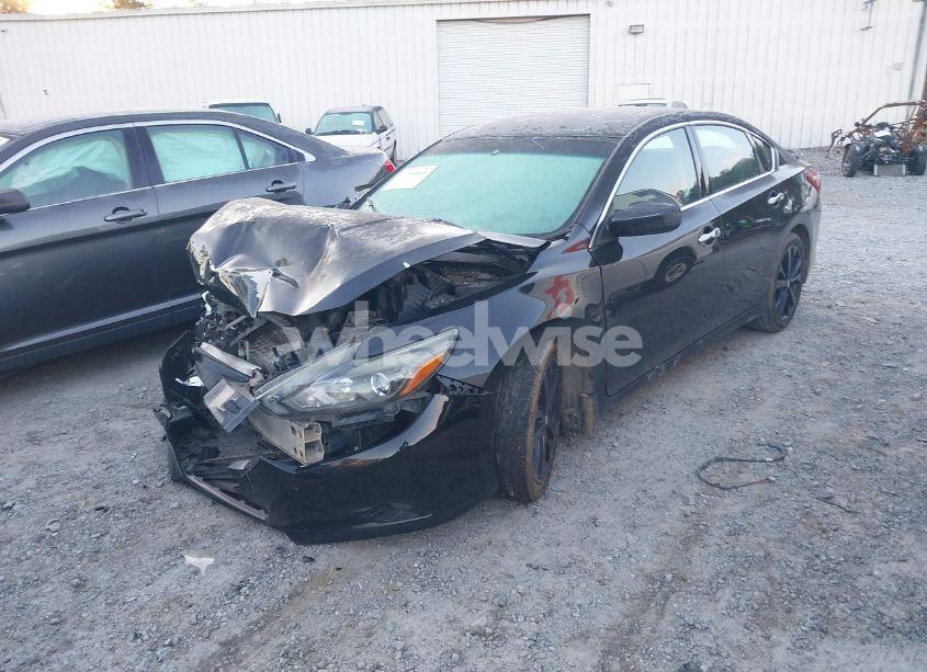 Photo 2 of 2017 Nissan Altima 2.5 SR (VIN 1N4AL3AP3HC474193)
