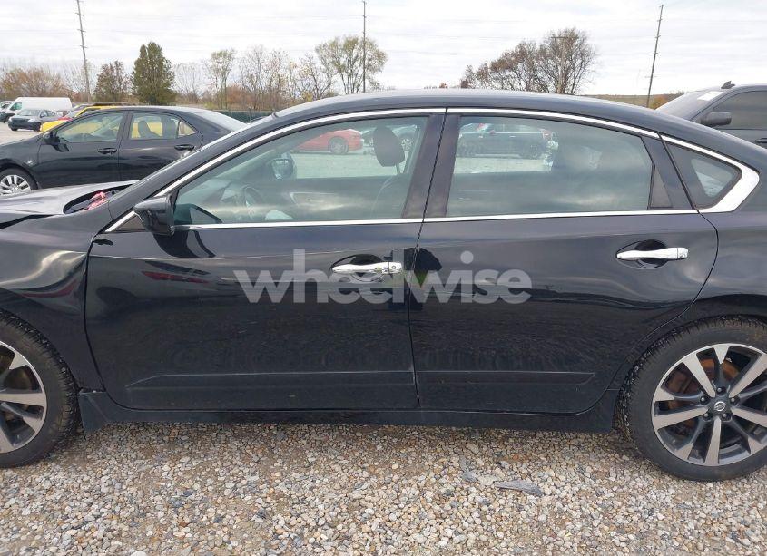 Photo 14 of 2017 Nissan Altima 2.5 SR (VIN 1N4AL3AP3HC490233)