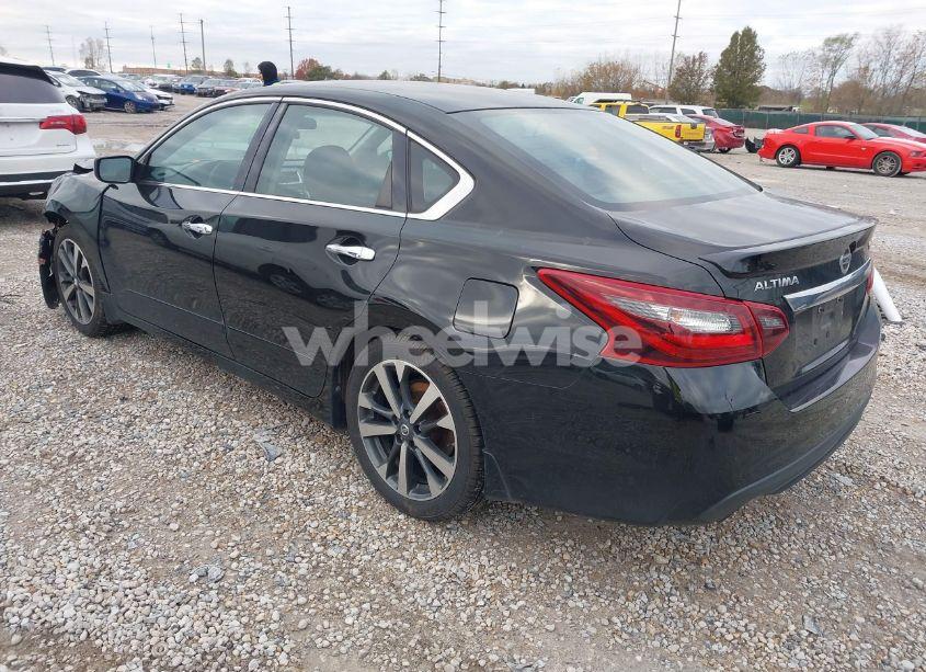Photo 3 of 2017 Nissan Altima 2.5 SR (VIN 1N4AL3AP3HC490233)