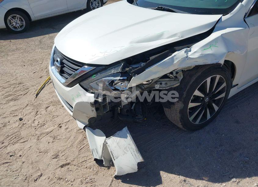 Photo 6 of 2017 Nissan Altima 2.5 SV (VIN 1N4AL3AP3HC496596)