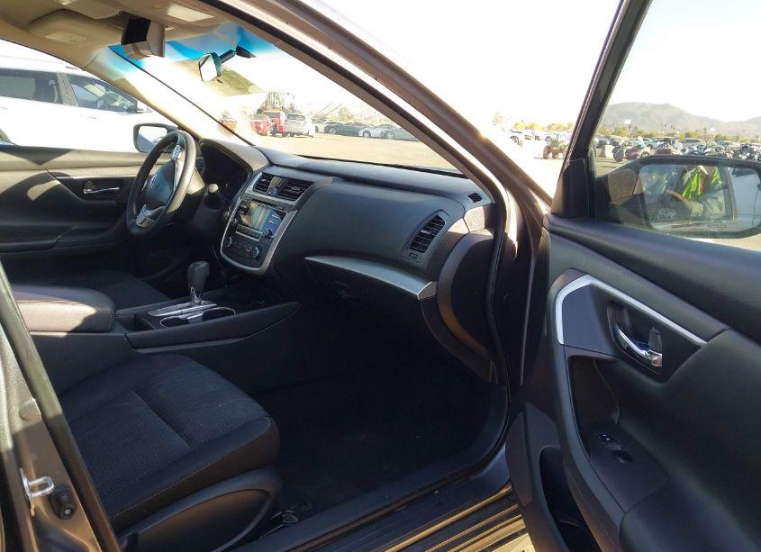 Photo 5 of 2017 Nissan Altima 2.5 S (VIN 1N4AL3AP3HN305098)