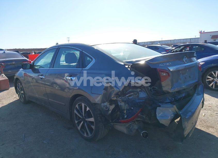 Photo 3 of 2017 Nissan Altima 2.5 SR (VIN 1N4AL3AP3HN305215)