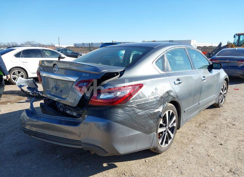 Photo 4 of 2017 Nissan Altima 2.5 SR (VIN 1N4AL3AP3HN305215)