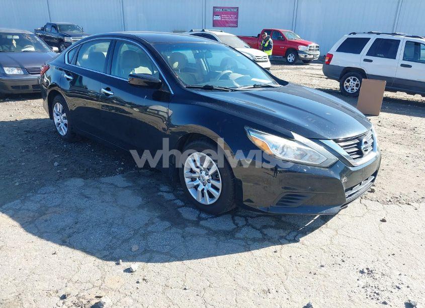 2017 Nissan Altima 2.5 S (VIN 1N4AL3AP3HN311094) main photo