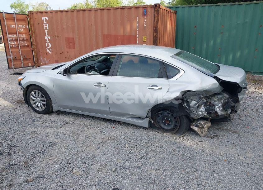 Photo 3 of 2017 Nissan Altima 2.5 S (VIN 1N4AL3AP3HN325058)