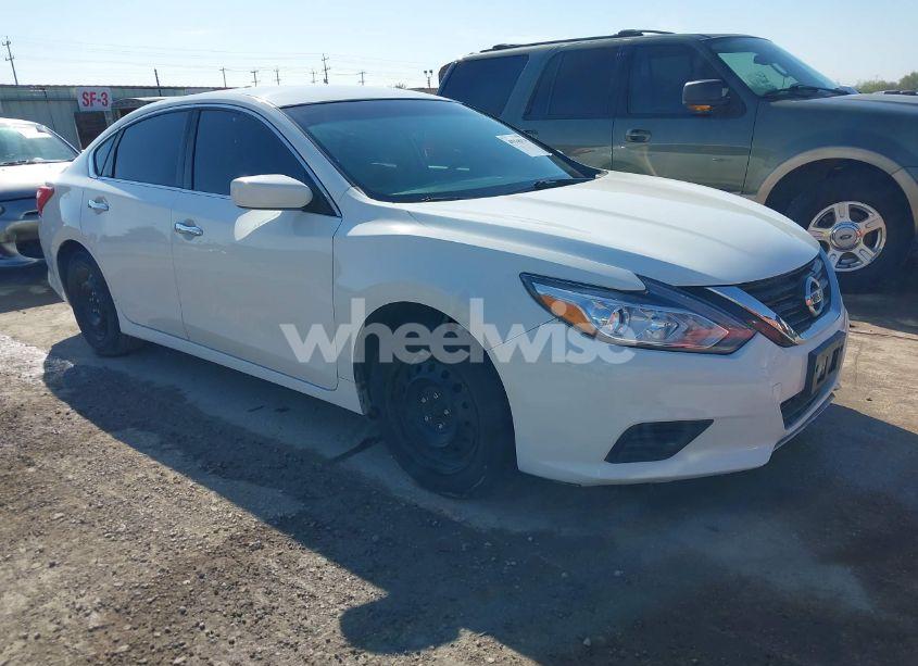2017 Nissan Altima 2.5 S (VIN 1N4AL3AP3HN355533) main photo